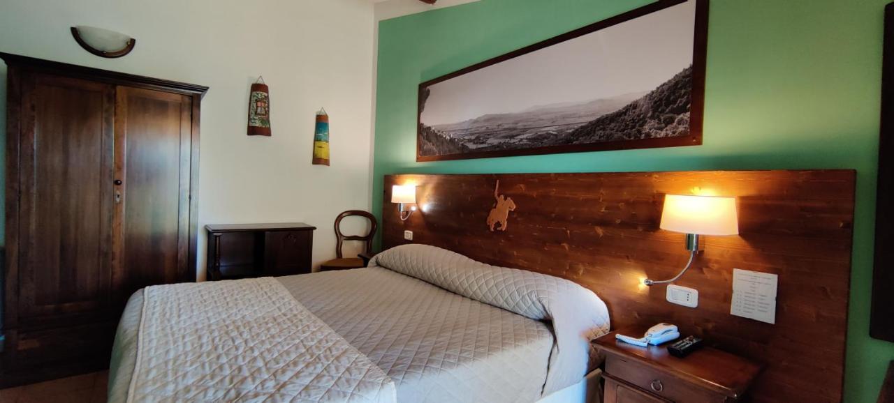 Locanda Mossa Dei Barbari Buriano  Buitenkant foto