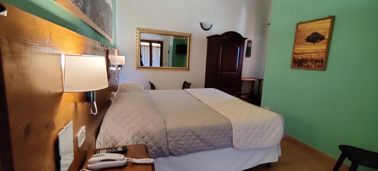Locanda Mossa Dei Barbari Buriano  Buitenkant foto