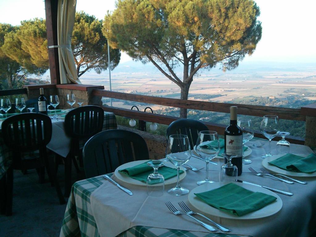 Locanda Mossa Dei Barbari Buriano  Buitenkant foto