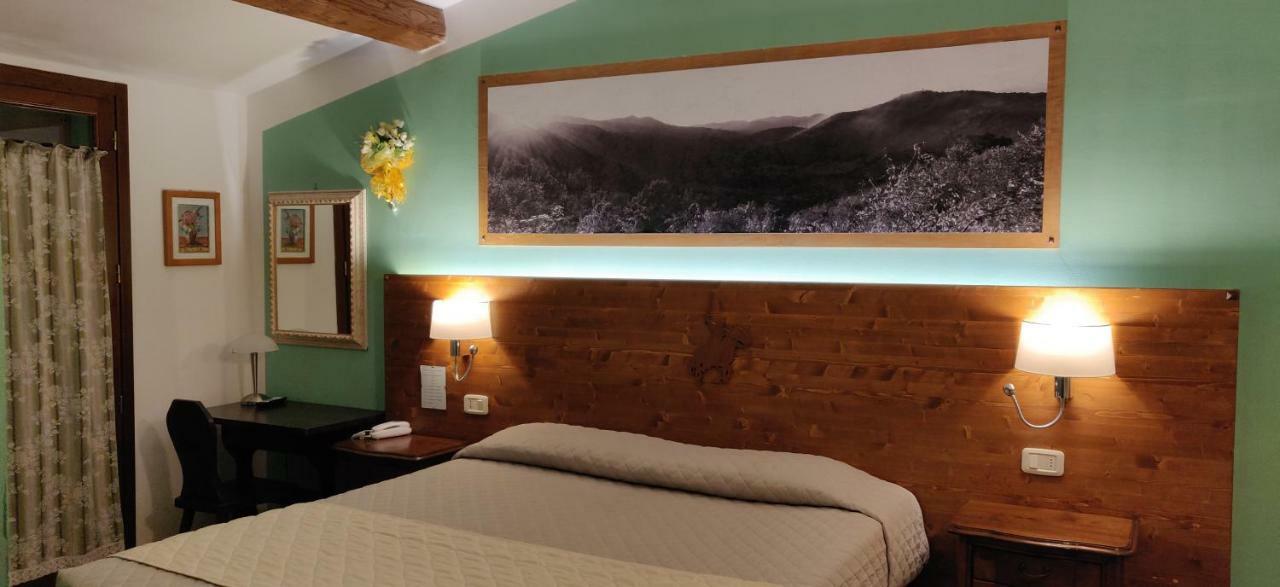Locanda Mossa Dei Barbari Buriano  Buitenkant foto