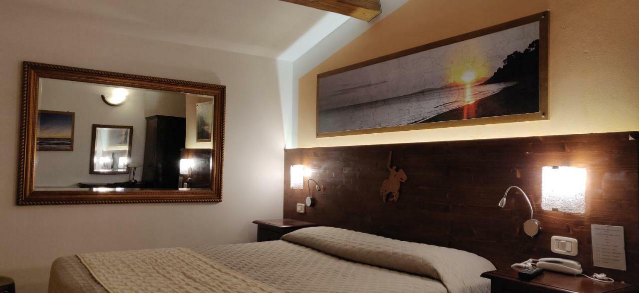 Locanda Mossa Dei Barbari Buriano  Buitenkant foto
